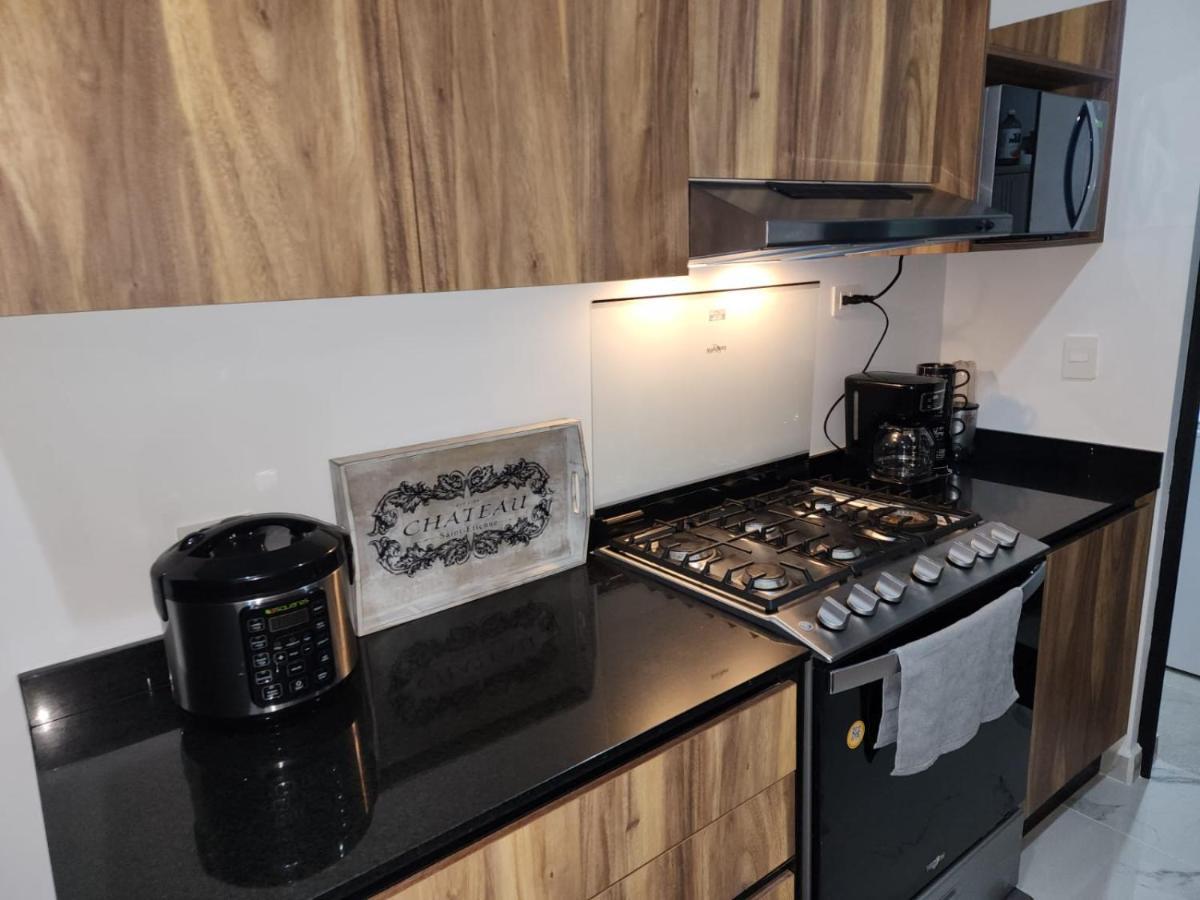 Astoria Gated Condos Канкун Экстерьер фото